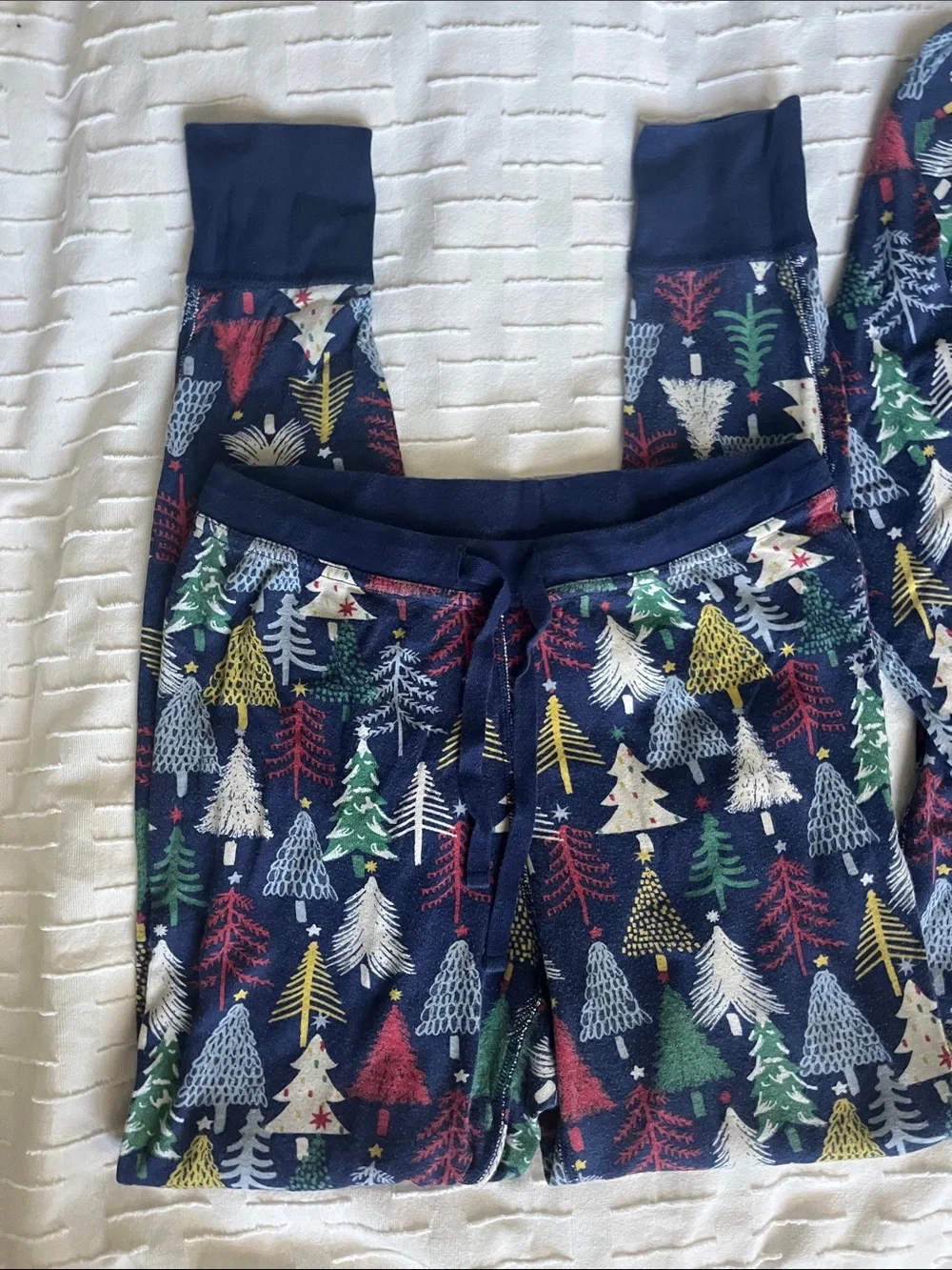 Hanna Andersson Navy Women’s Holiday Tree Pajama Set
